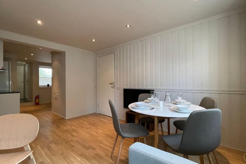 Ledaal Place 1 By Stavanger